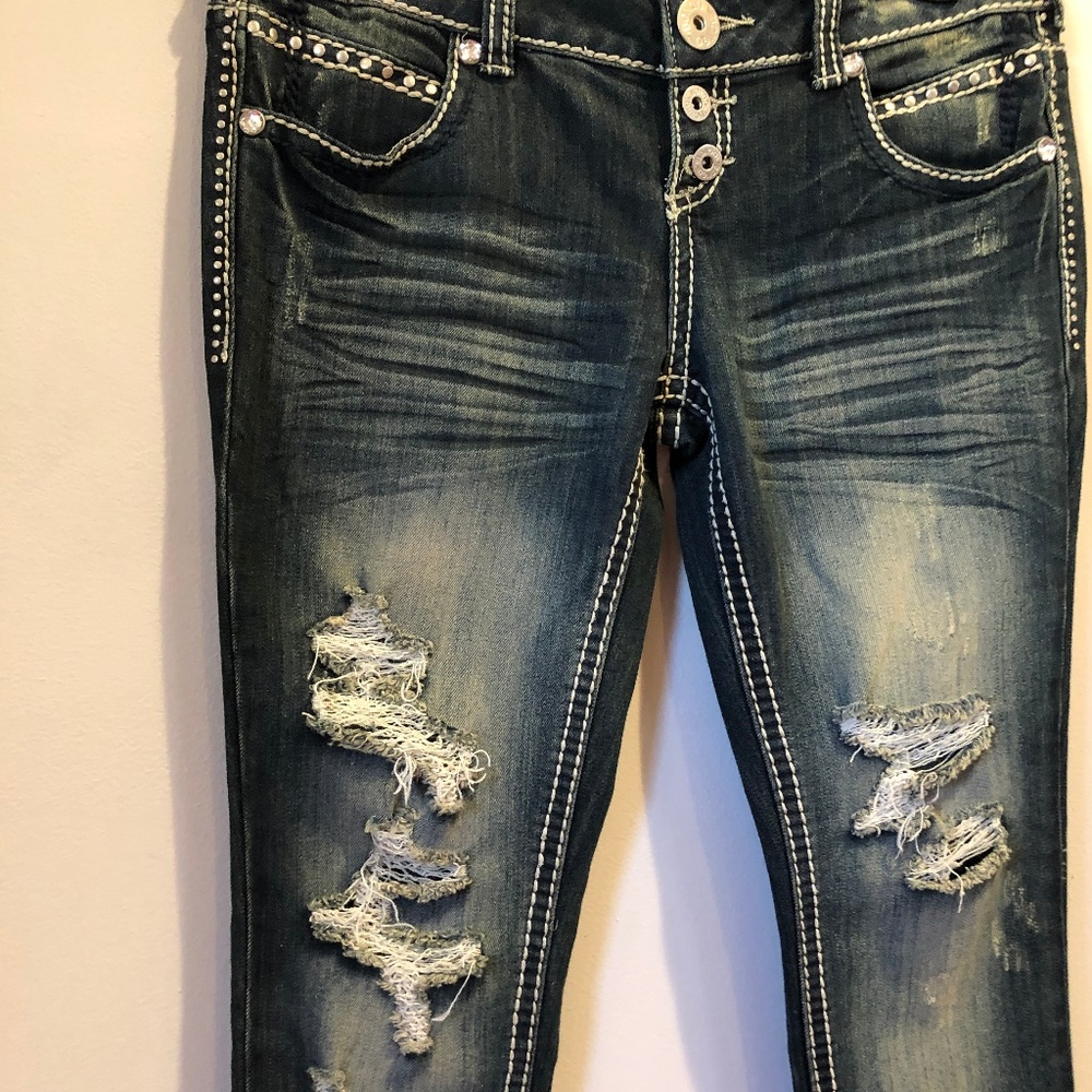 Bongo Distressed Jeans - Picture 7 of 8
